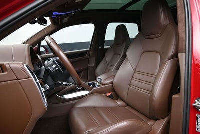 2023 Porsche Cayenne Turbo