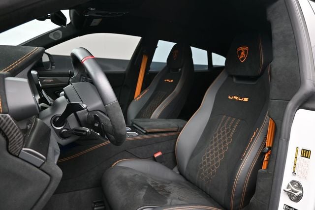 2023 Lamborghini Urus Performante