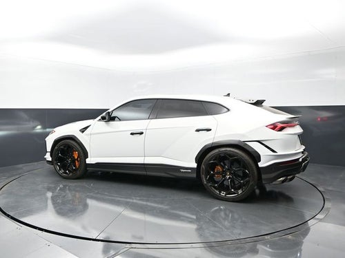 2023 Lamborghini Urus Performante