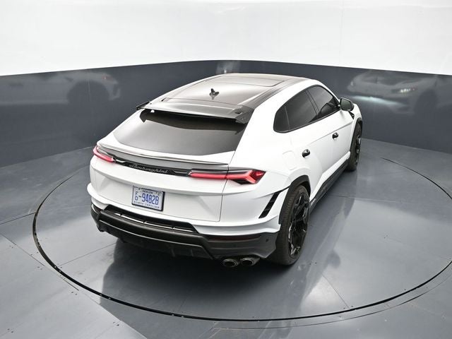2023 Lamborghini Urus Performante