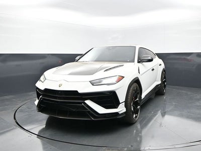 2023 Lamborghini Urus Performante
