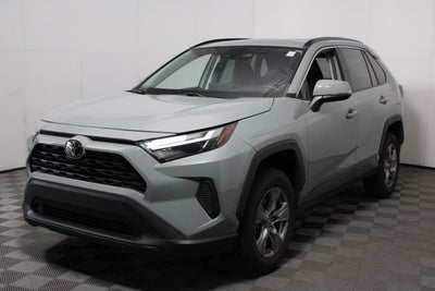 2022 Toyota RAV4 XLE