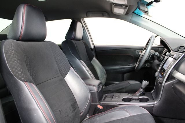 2016 Toyota Camry XSE