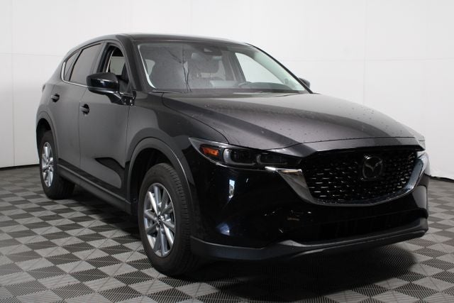 2023 Mazda CX-5 S Preferred package Auto AWD's photo