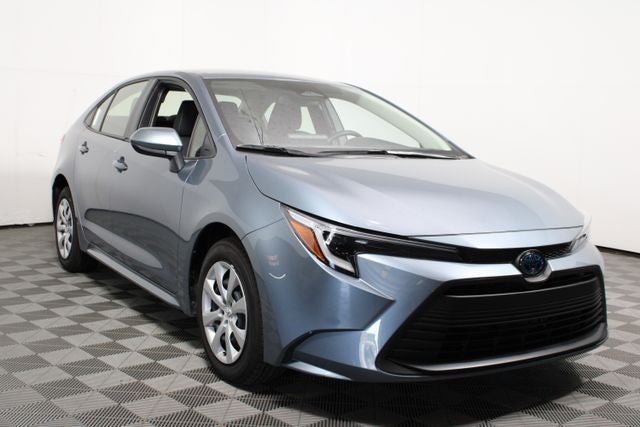 2025 Toyota Corolla LE Hybrid CVT's photo