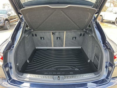 2021 Porsche Macan Base